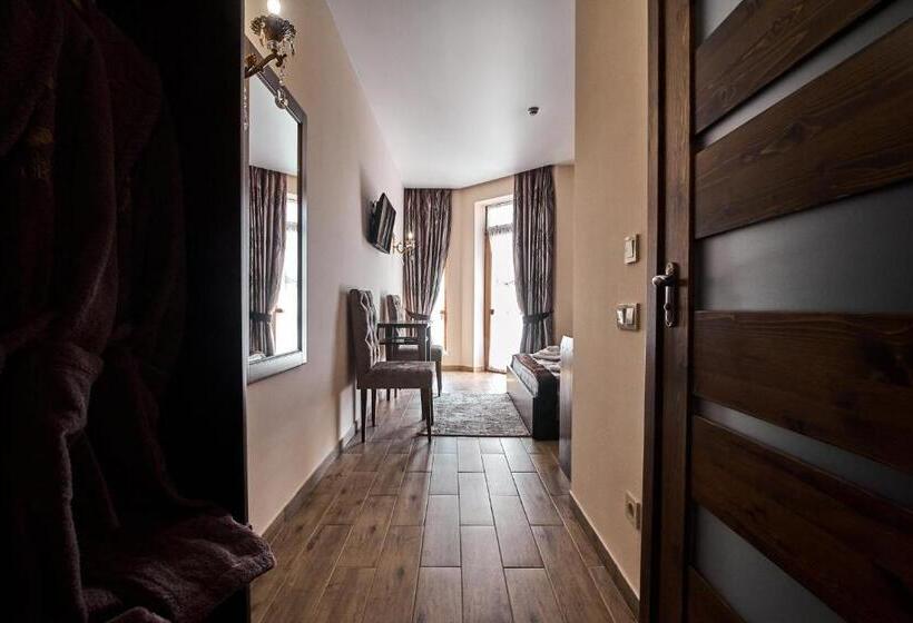 اتاق استاندارد با چشم‌انداز کوهستان, Villa Livorno