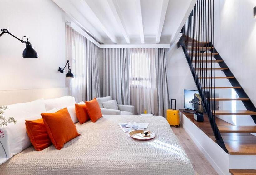 سوییت دوبلکس, Samaritana Suites