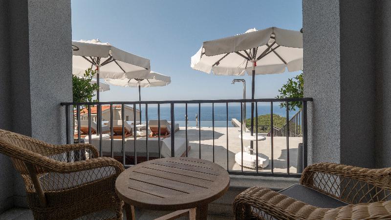 חדר סטנדרט נוף לבריכה, Vivid Blue Serenity Resort