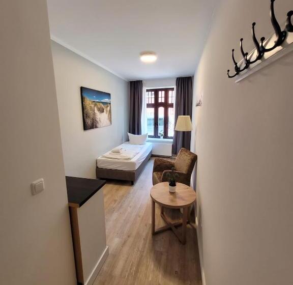 اتاق استاندارد یک نفره, Altstadtpension Rostock