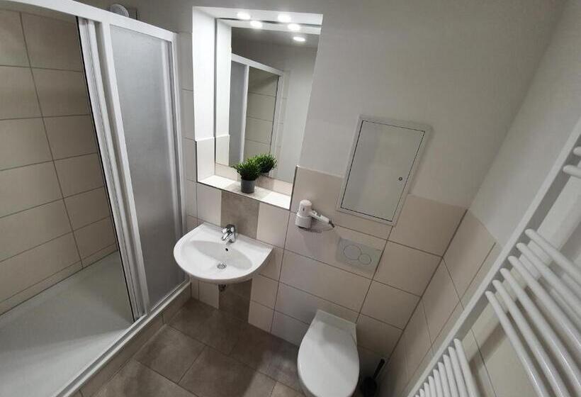 اتاق استاندارد, Altstadtpension Rostock