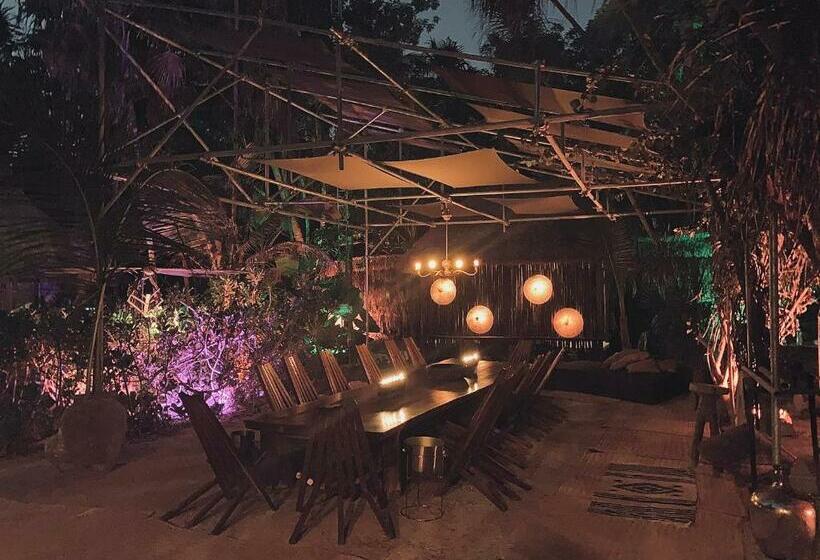 オーシャンビューデラックスルームバルコニー付き, Libelula Tulum Beachfront