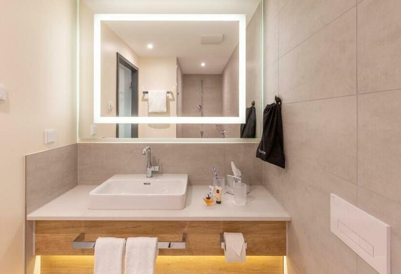 آپارتمان 1 خوابه, Stellaris Apartment
