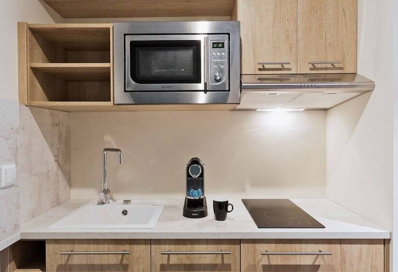 آپارتمان 1 خوابه, Stellaris Apartment