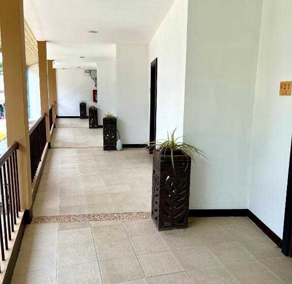 اتاق لوکس با تراس, La Villa Khon Kaen
