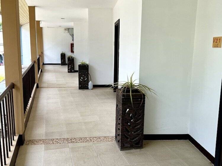 اتاق لوکس با تراس, La Villa Khon Kaen
