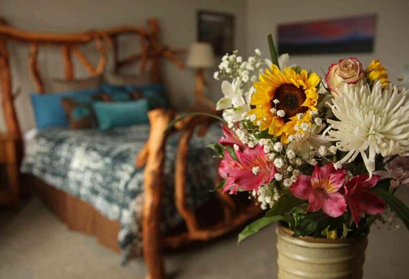 Люкс Deluxe Кровать Кинг, Bella Collina Bed & Breakfast
