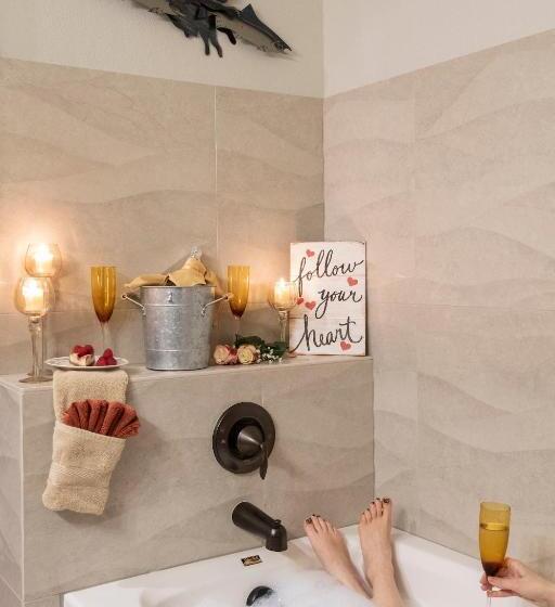 Люкс Deluxe Кровать Кинг, Bella Collina Bed & Breakfast