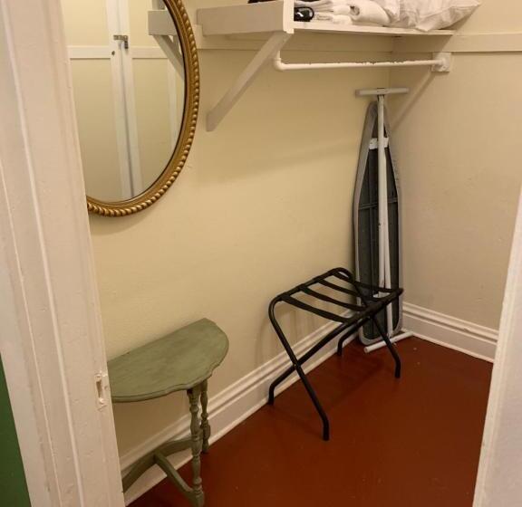 Люкс, Historic Whiting Hotel Suites