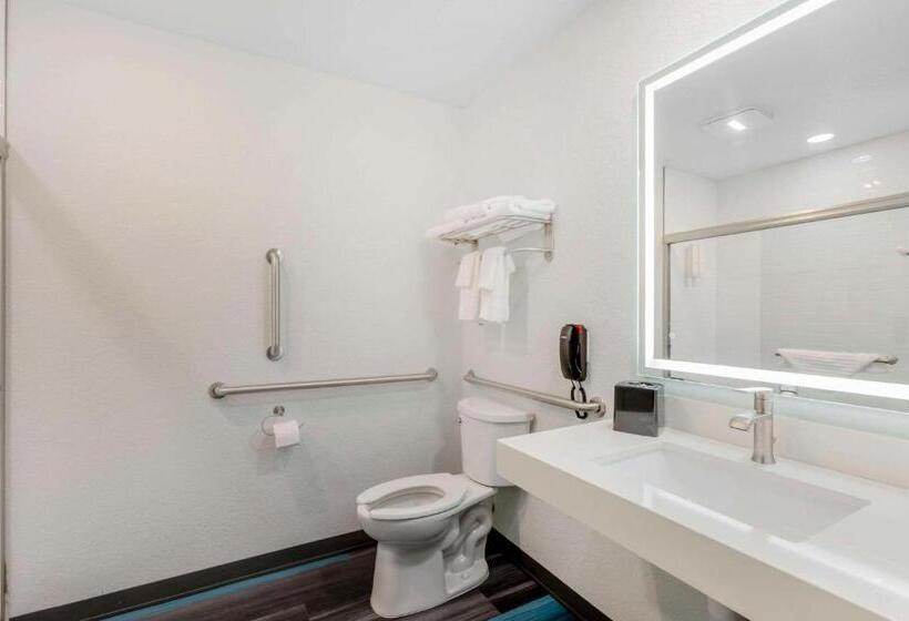 Номер Стандарт Кровать Кинг Адаптированный для Инвалидов, Clarion Pointe Prescott Valley