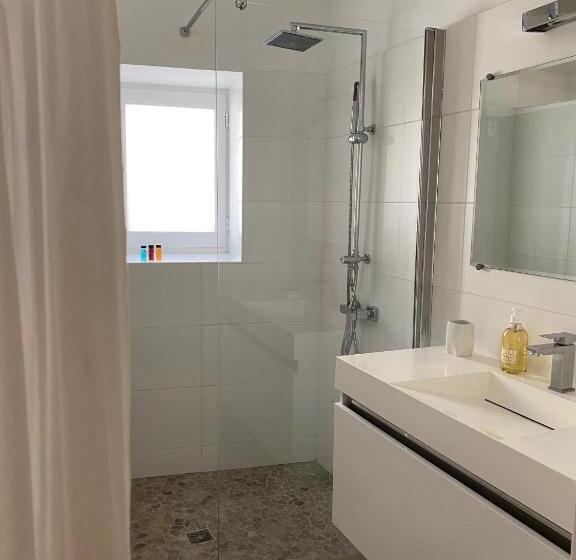 标准房带园景, La Maison Des Vendangeurs   Table D Hôtes Le Soir Du Jeudi Au Dimanche  Jacuzzi   Balnéo Spa   Acces