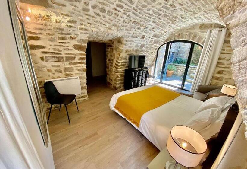 带按摩浴盆的套房, La Maison Des Vendangeurs   Table D Hôtes Le Soir Du Jeudi Au Dimanche  Jacuzzi   Balnéo Spa   Acces