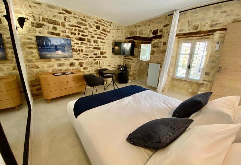 디럭스 스위트 킹 침대, La Maison Des Vendangeurs   Table D Hôtes Le Soir Du Jeudi Au Dimanche  Jacuzzi   Balnéo Spa   Acces