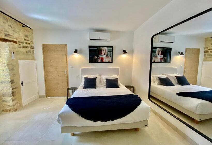 带大床的复式套间, La Maison Des Vendangeurs   Table D Hôtes Le Soir Du Jeudi Au Dimanche  Jacuzzi   Balnéo Spa   Acces