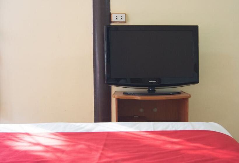 تختخواب در اتاق مشترک, Garfield Resort Pranburi By Oyo Rooms