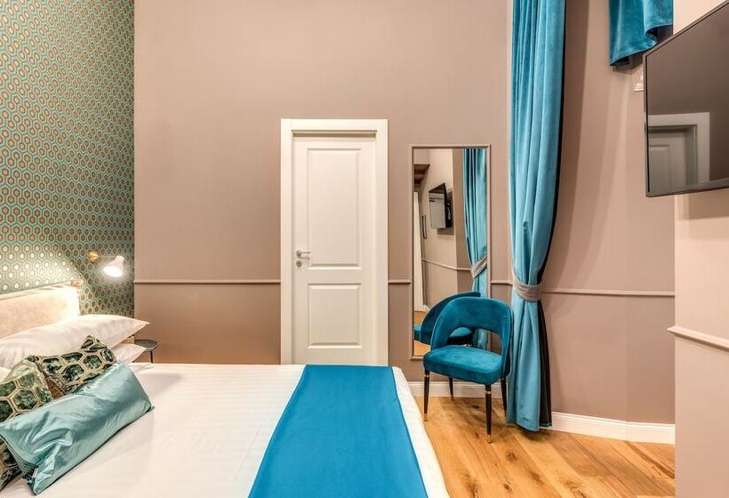 Habitación Triple Deluxe, Tree Charme Parliament Boutique