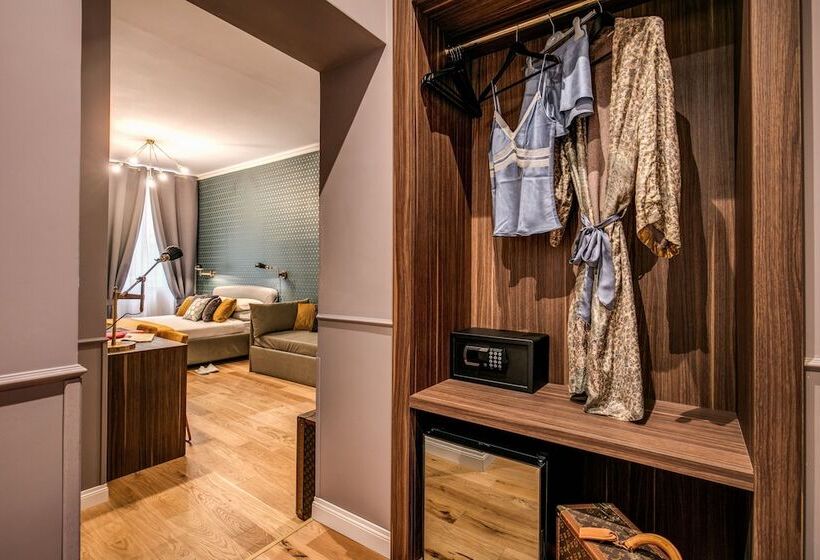 Junior Suite, Tree Charme Parliament Boutique
