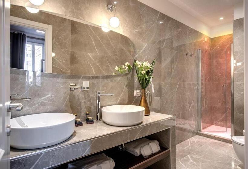 Suite Ejecutiva, Tree Charme Parliament Boutique