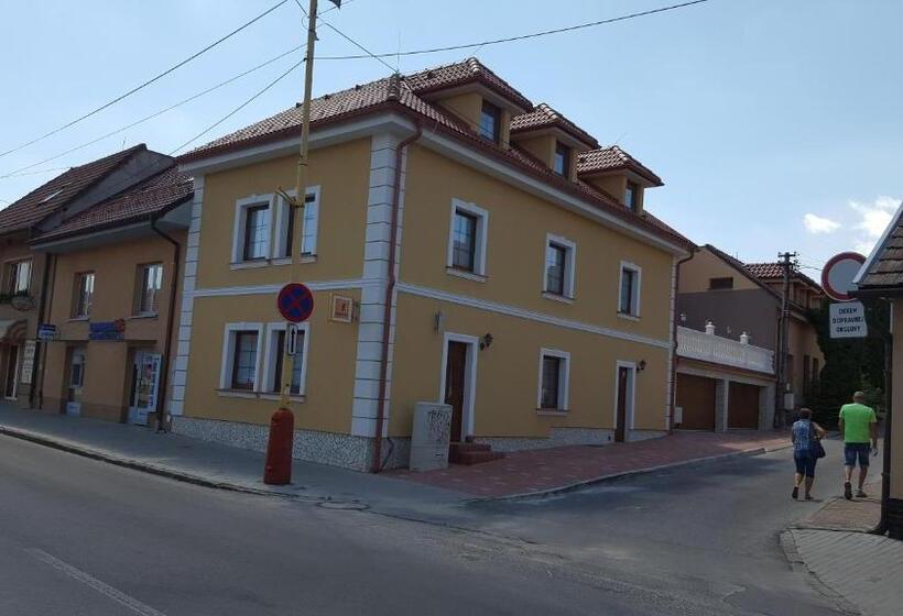 Номер Стандарт, Penzión Galéria