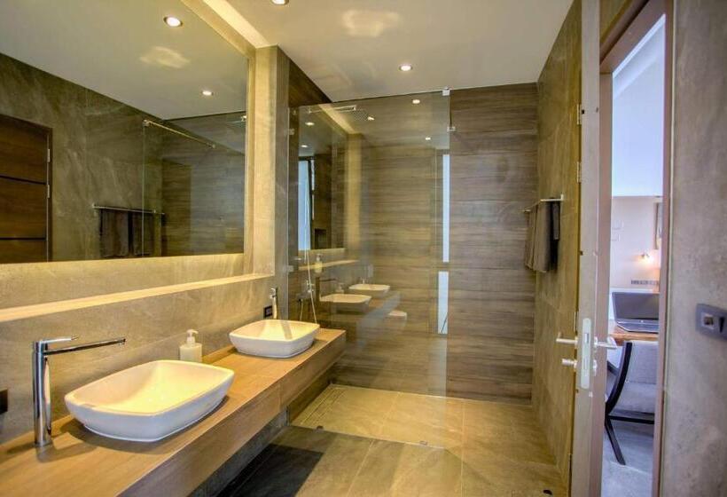 استودیوی استاندارد, Ocean Rock Kalim