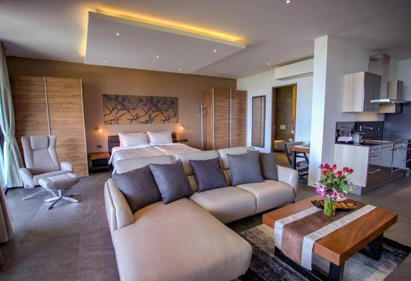 استودیوی استاندارد, Ocean Rock Kalim