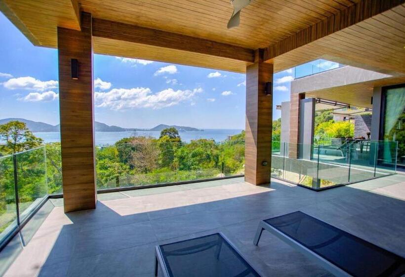 استودیوی استاندارد با چشم‌انداز دریا, Ocean Rock Kalim