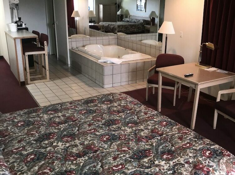Люкс Вид на Город, Thunderbird Motel