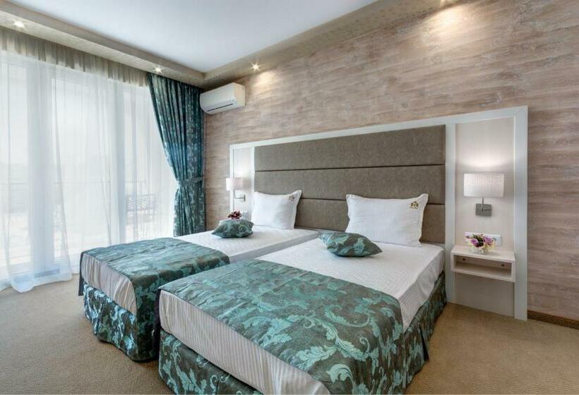 Номер Стандарт с Балконом, Siena Palace