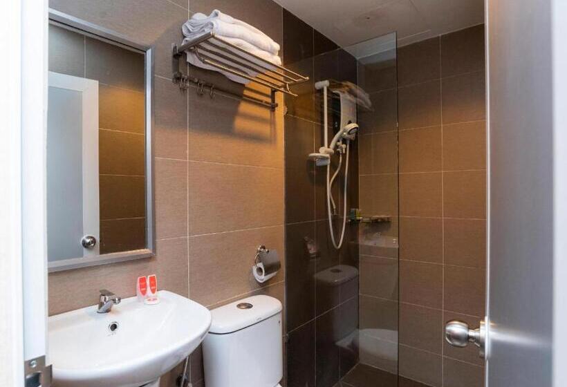 Quarto Estandar, 101 Ulu Tiram