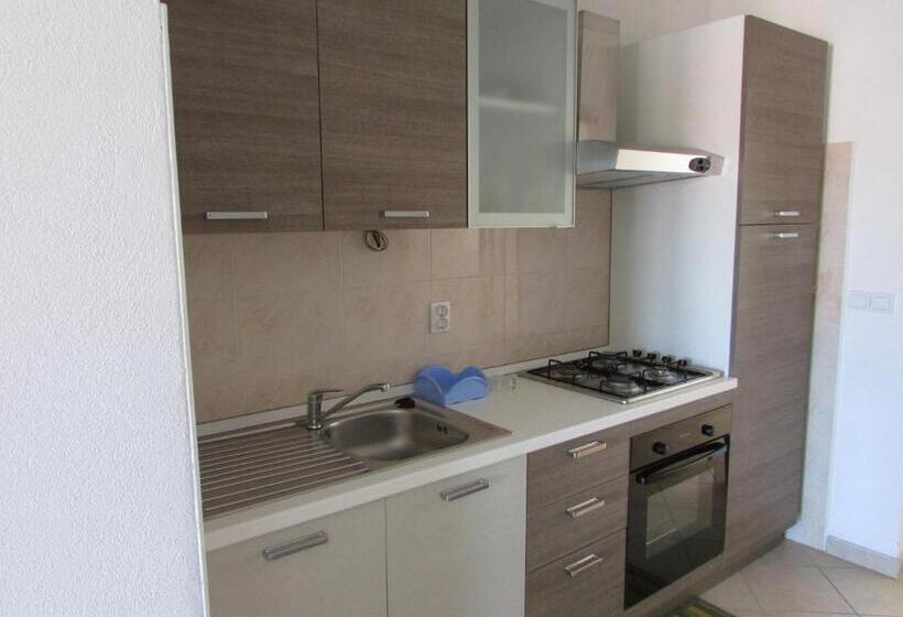 Апартаменты Deluxe 1 Спальня, Villa Paladina