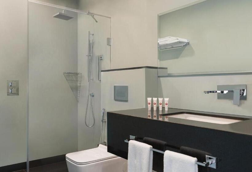 اتاق استاندارد, Ramada Encore By Wyndham Muscat Al Ghubra