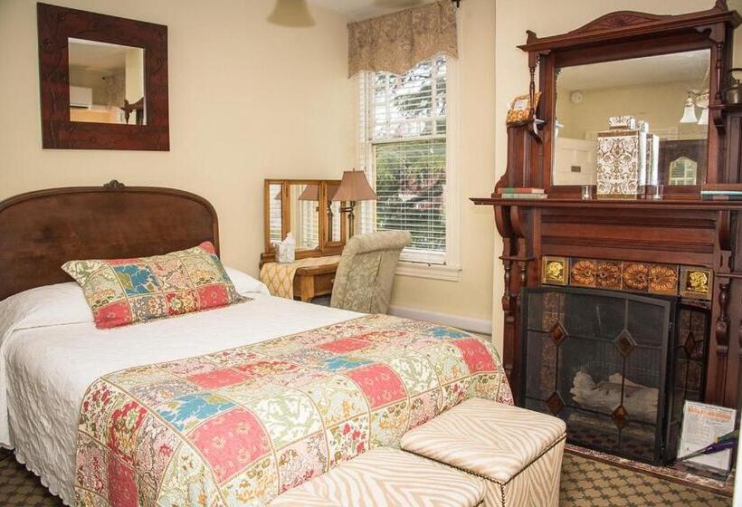 Номер Стандарт, Vandiver Inn