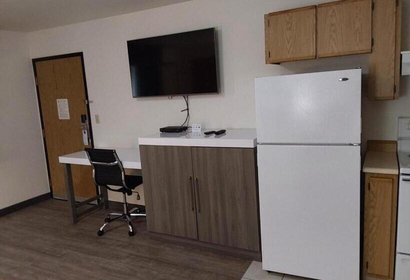 سوییت لوکس, Lavissh Inn & Suites