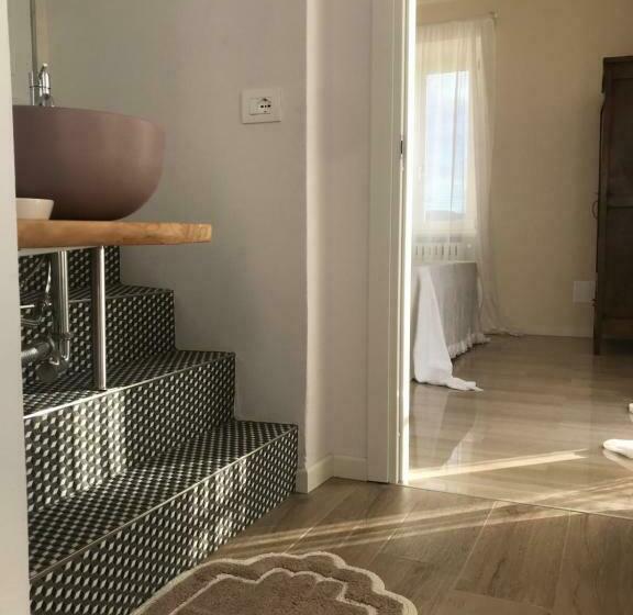 اتاق استاندارد, Corte Viviani
