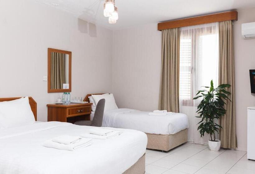 Семейный Номер, Homelike Guest House