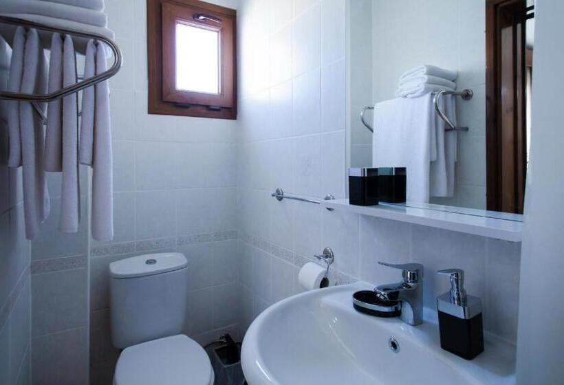 Номер Стандарт Трехместный, Homelike Guest House