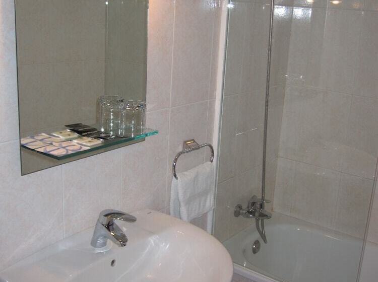 Номер Стандарт, Hostal Restaurante Santa Cruz