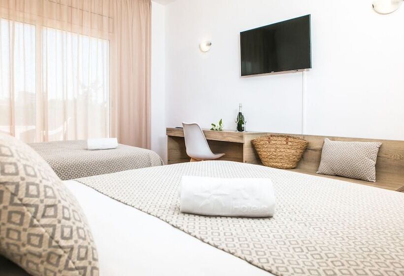 اتاق استاندارد با چشم‌انداز استخر, Rvhotels Nieves Mar