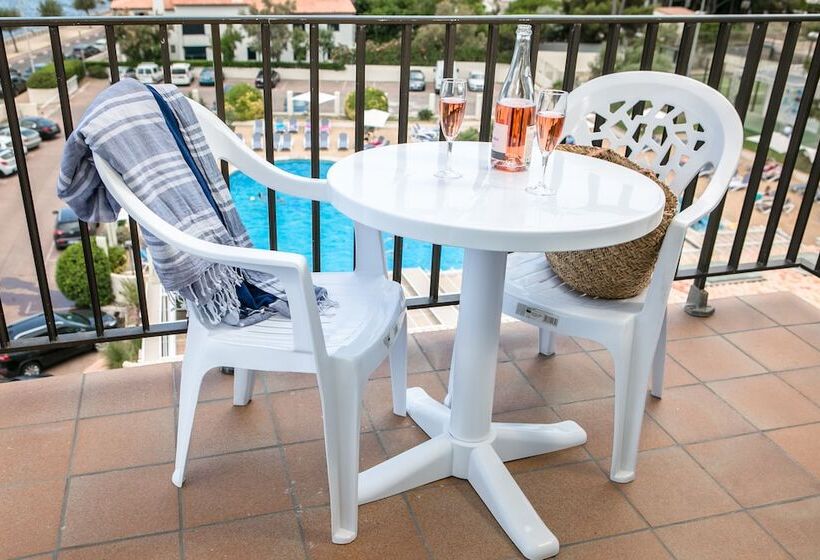 اتاق استاندارد با چشم‌انداز استخر, Rvhotels Nieves Mar