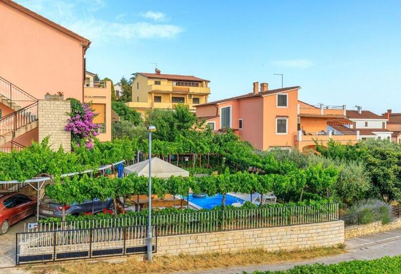 آپارتمان 1 خوابه, Apartments Slavko