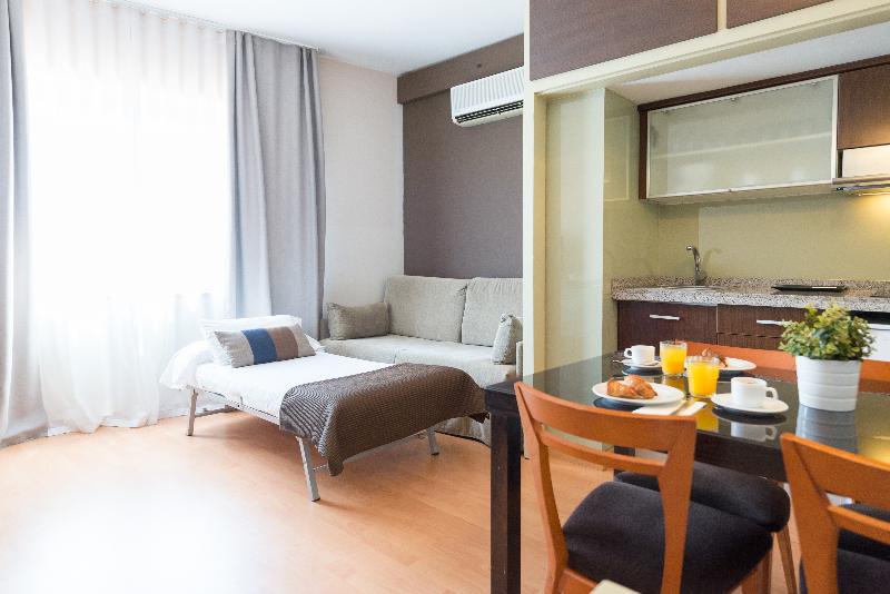 Апартаменты 1 Спальня, Senator Barcelona Apartments