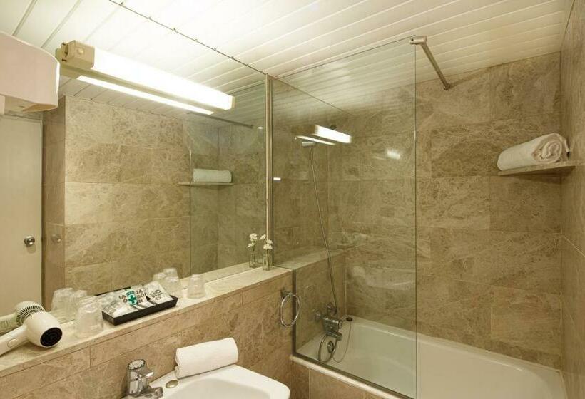 Четырехместный Номер Стандарт, Alp Hotel Masella