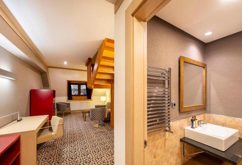 Полулюкс Дюплекс, Eurostars Royal Tanau