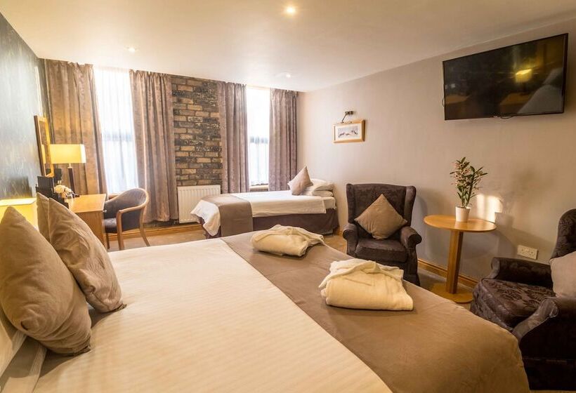 Семейный Номер Deluxe, Washington Central Hotel And Sleepwell Inn