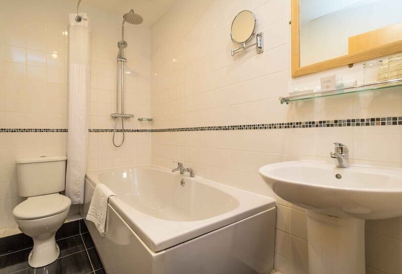 Номер Deluxe, Washington Central Hotel And Sleepwell Inn