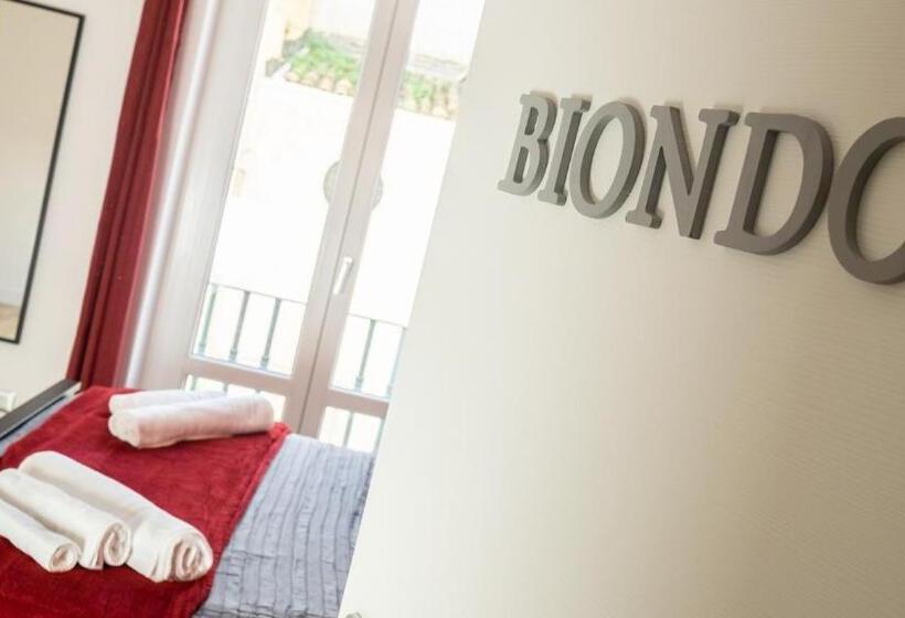 3 Bett Standardzimmer Balkon, Valguarnera Suite