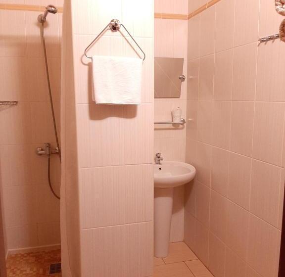 חדר סטנדרט לארבעה, Garni Hotel Asas