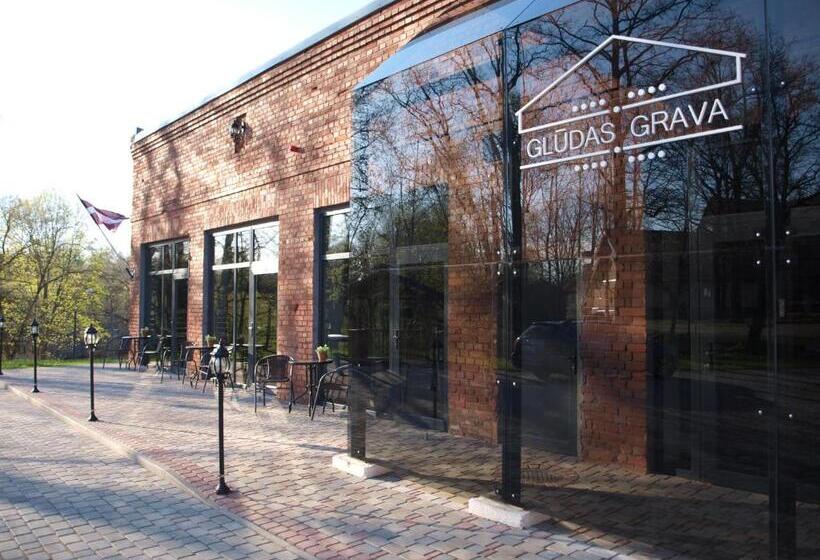 استودیوی استاندارد, Glūdas Grava