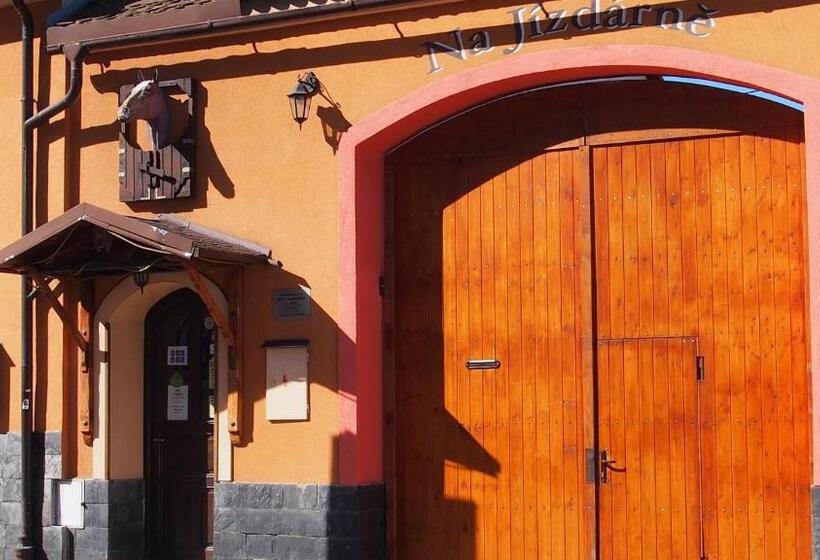 اتاق استاندارد, Penzion A Restaurace Na Jízdárně