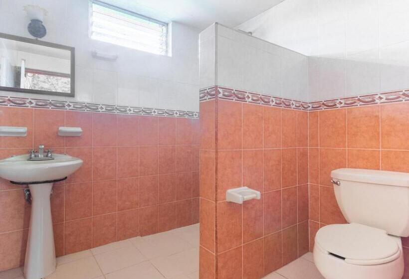 Семейный Номер, Rancho Hotel El Carmen